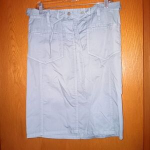 Women's size 4, French Connection cotton skirt